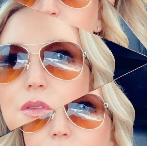 Meet your Posher, Janna - Picture 1 of 1